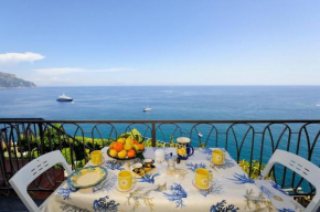 LA TERRAZZA SUL MARE